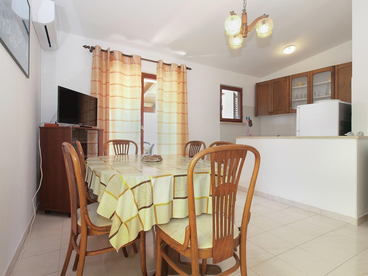 Apartments Luciano 1728 Premantura Exterior photo