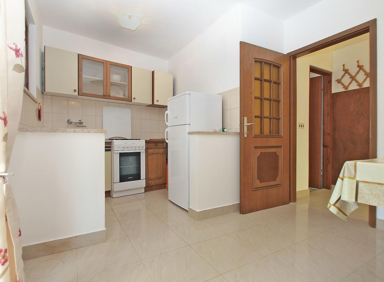 Apartments Luciano 1728 Premantura Exterior photo