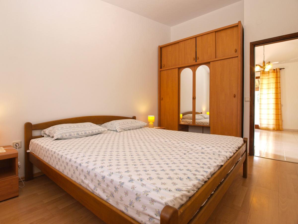Apartments Luciano 1728 Premantura Exterior photo
